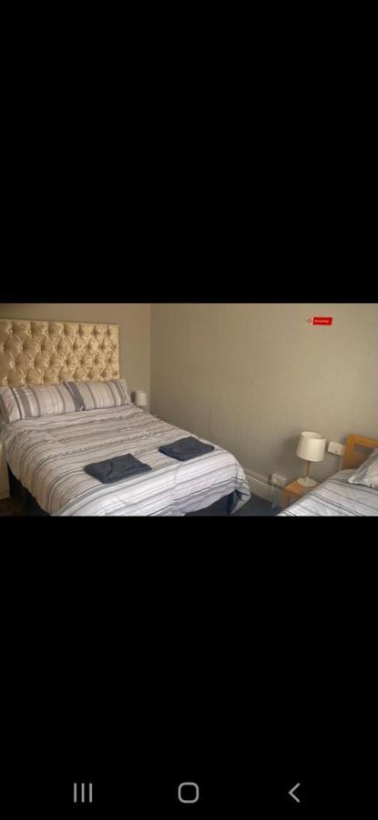 Caversham Lodge Reading Extérieur photo